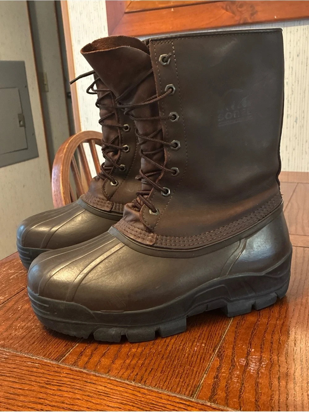 Sorel Chieftain Pac Boots Men's 9  Leather Insulated Felt Lined Winter Utility